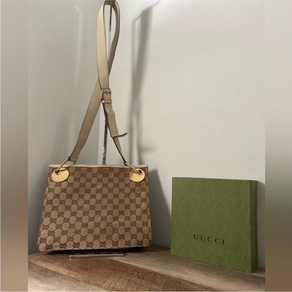 Authentic Gucci GG Canvas Eclipse Messenger Crossbody Bag